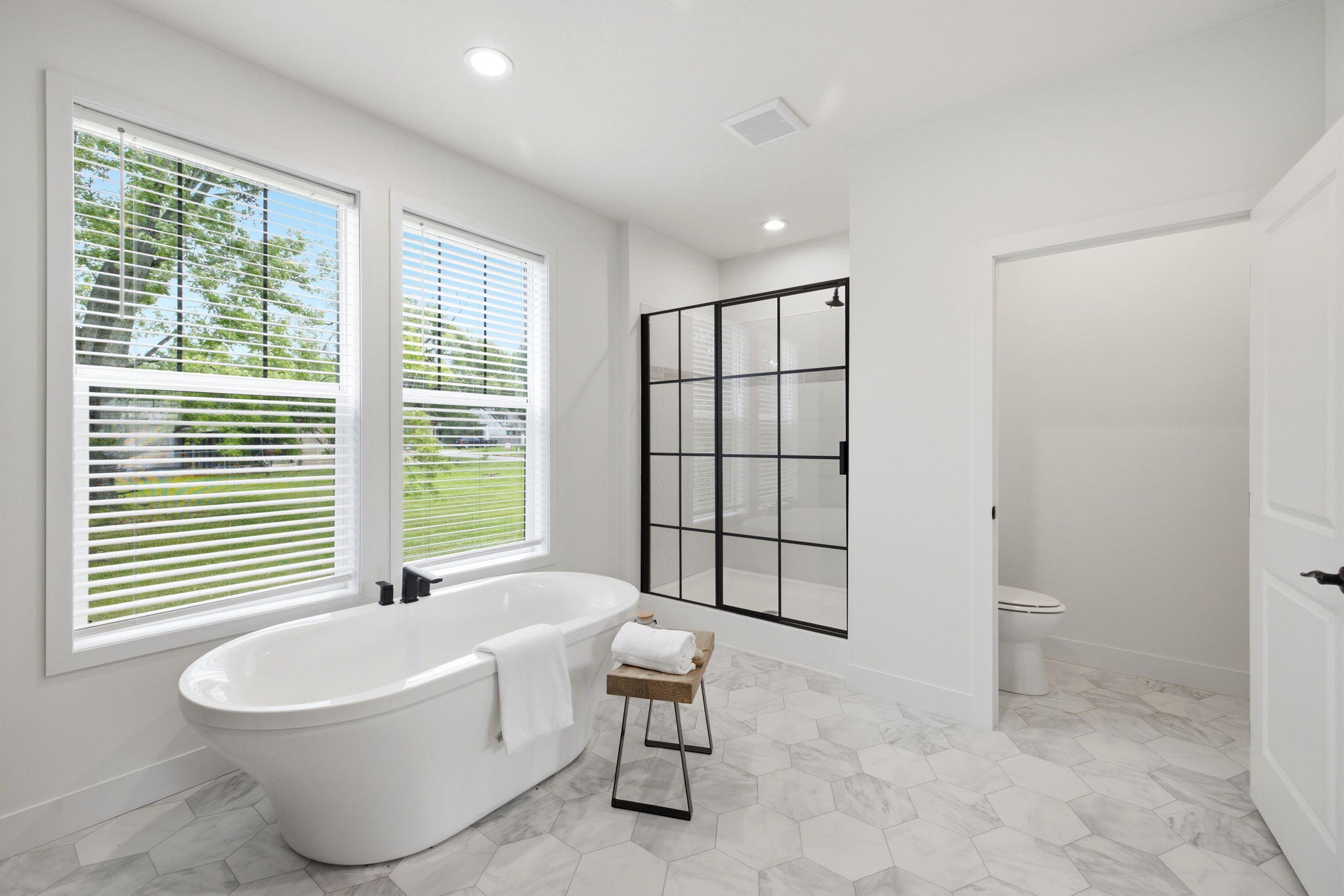 407 Sherwood Avenue Three Oaks MI 49128