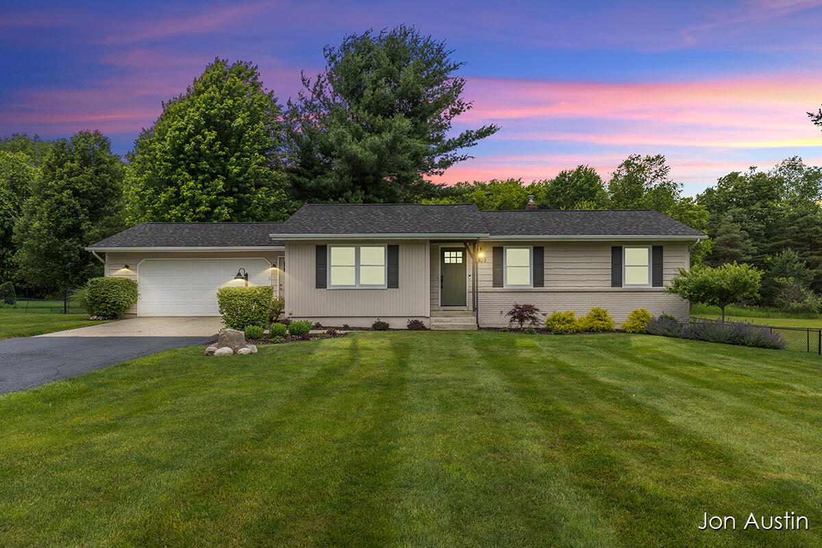 6323 Longacre Street NE Rockford MI 49341