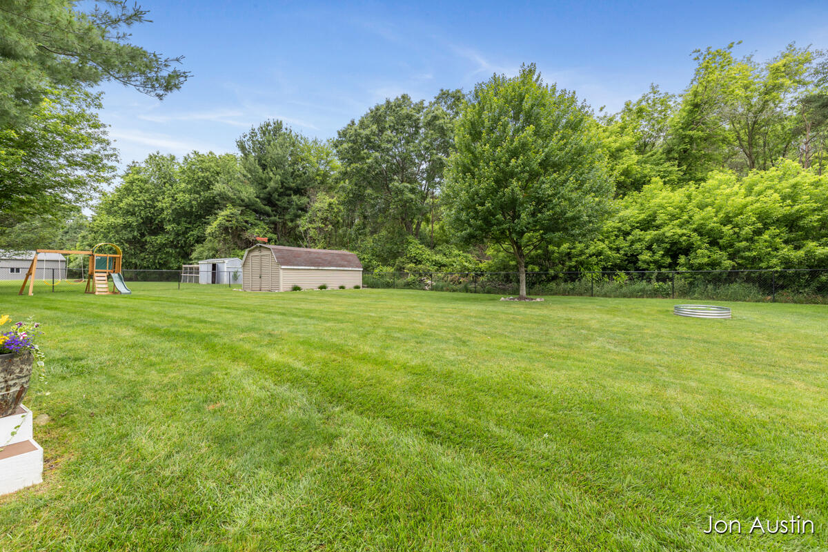 6323 Longacre Street NE Rockford MI 49341