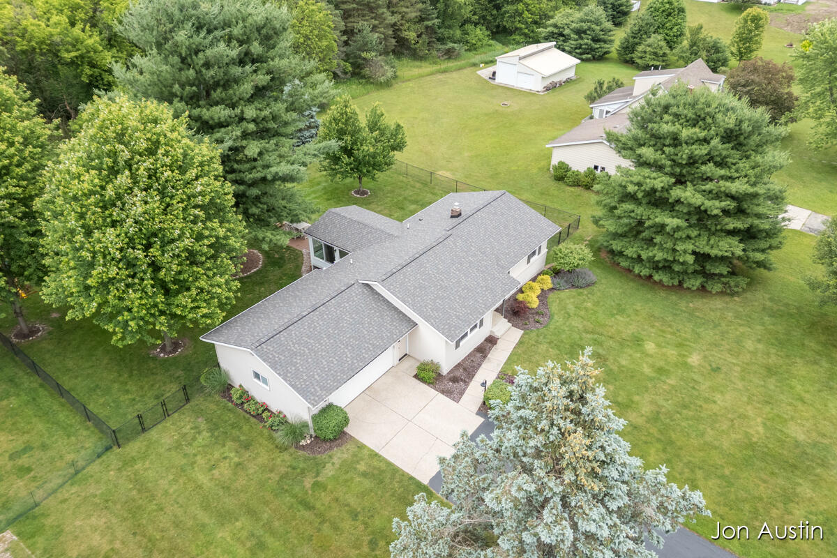 6323 Longacre Street NE Rockford MI 49341