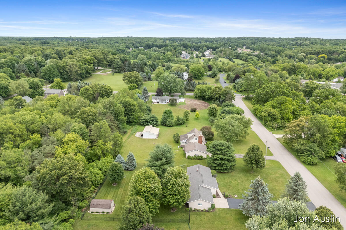 6323 Longacre Street NE Rockford MI 49341