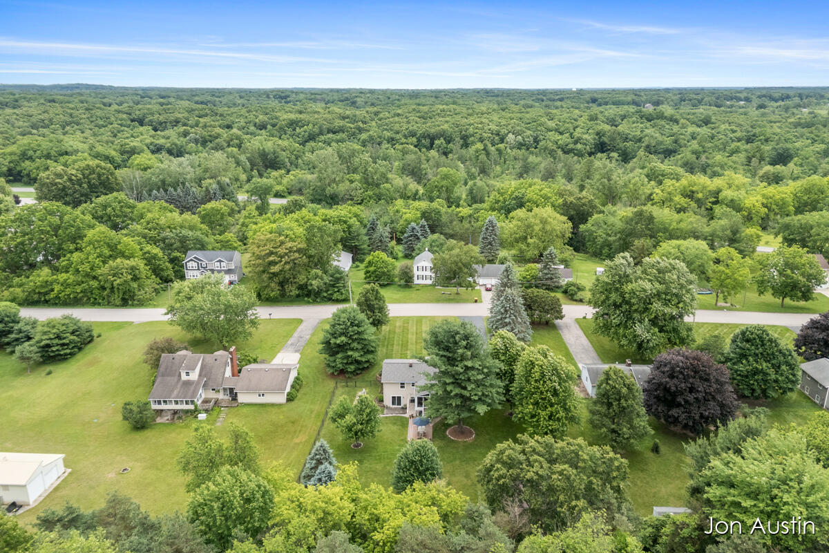 6323 Longacre Street NE Rockford MI 49341