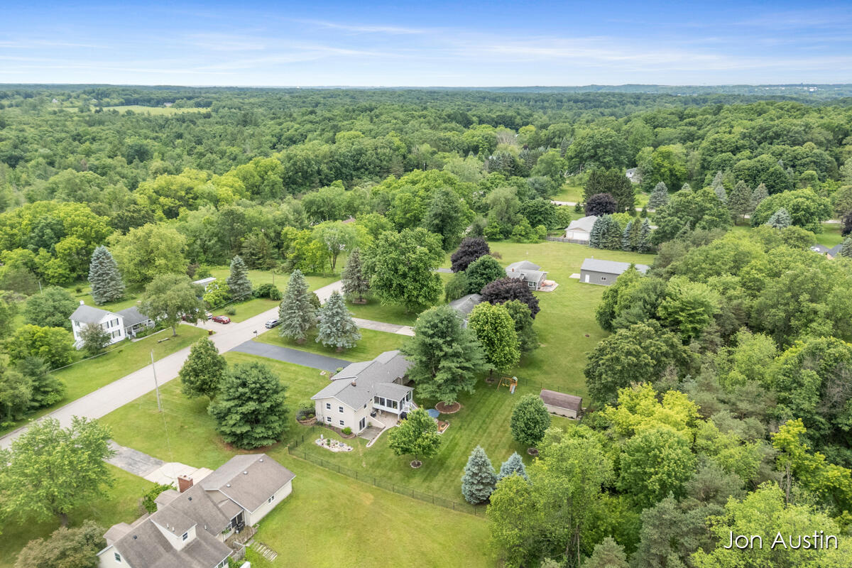 6323 Longacre Street NE Rockford MI 49341