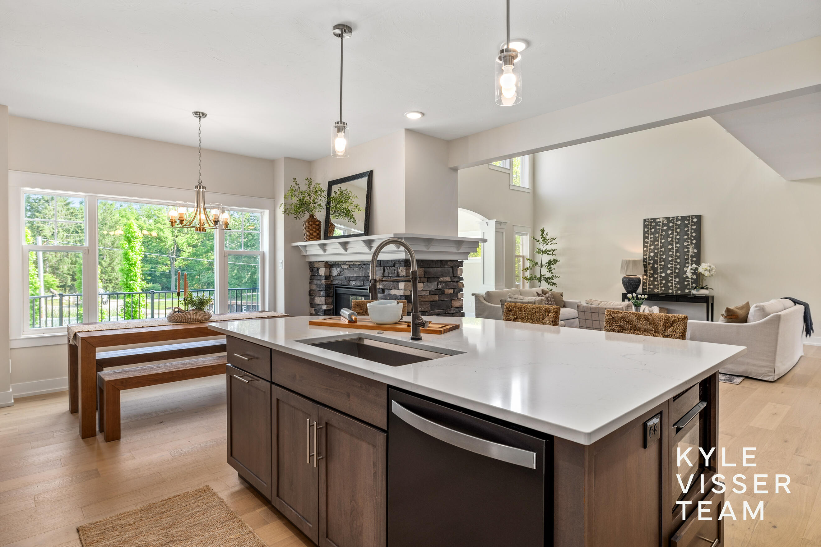 69 Lakeside Drive SE Grand Rapids MI 49506