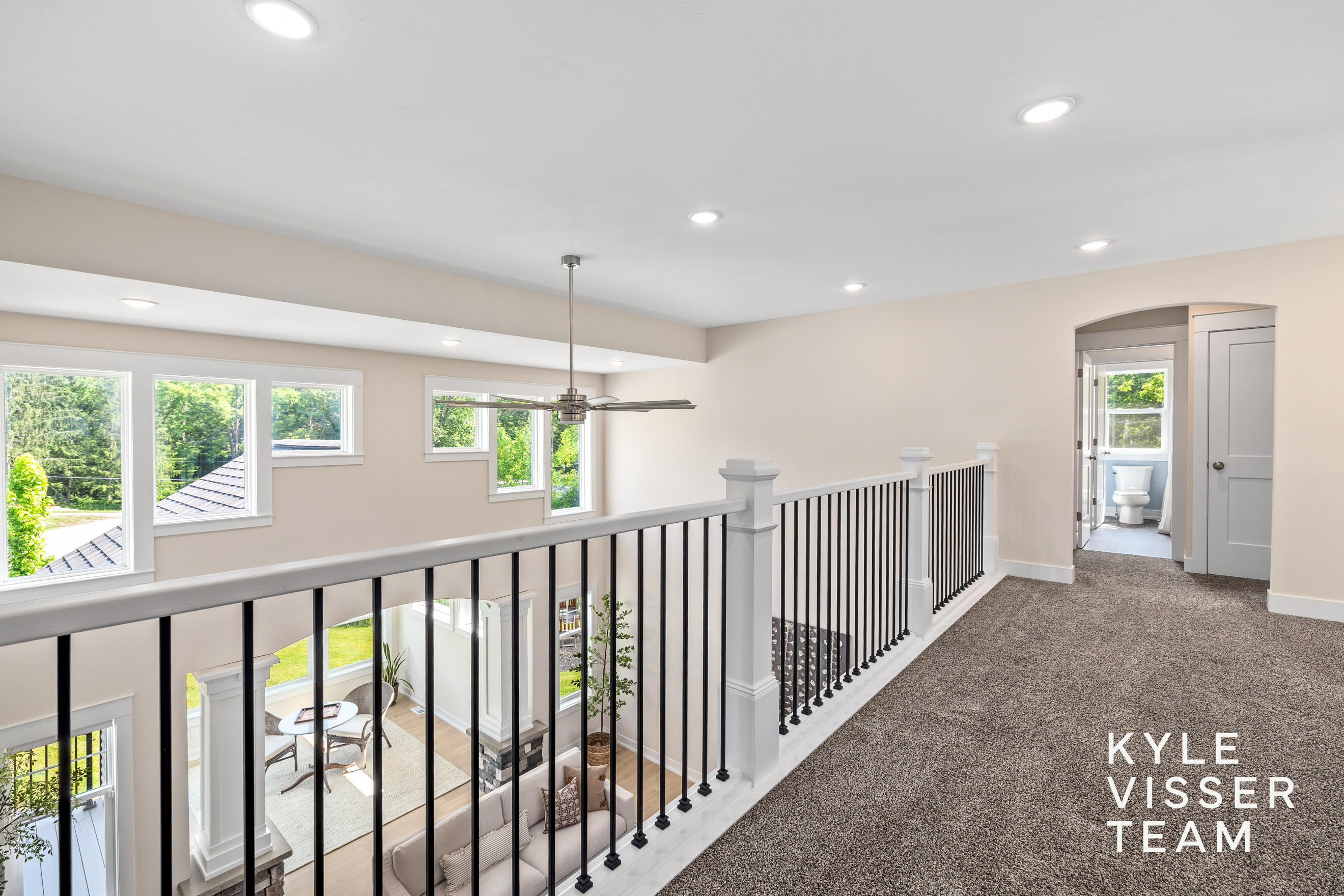 69 Lakeside Drive SE Grand Rapids MI 49506