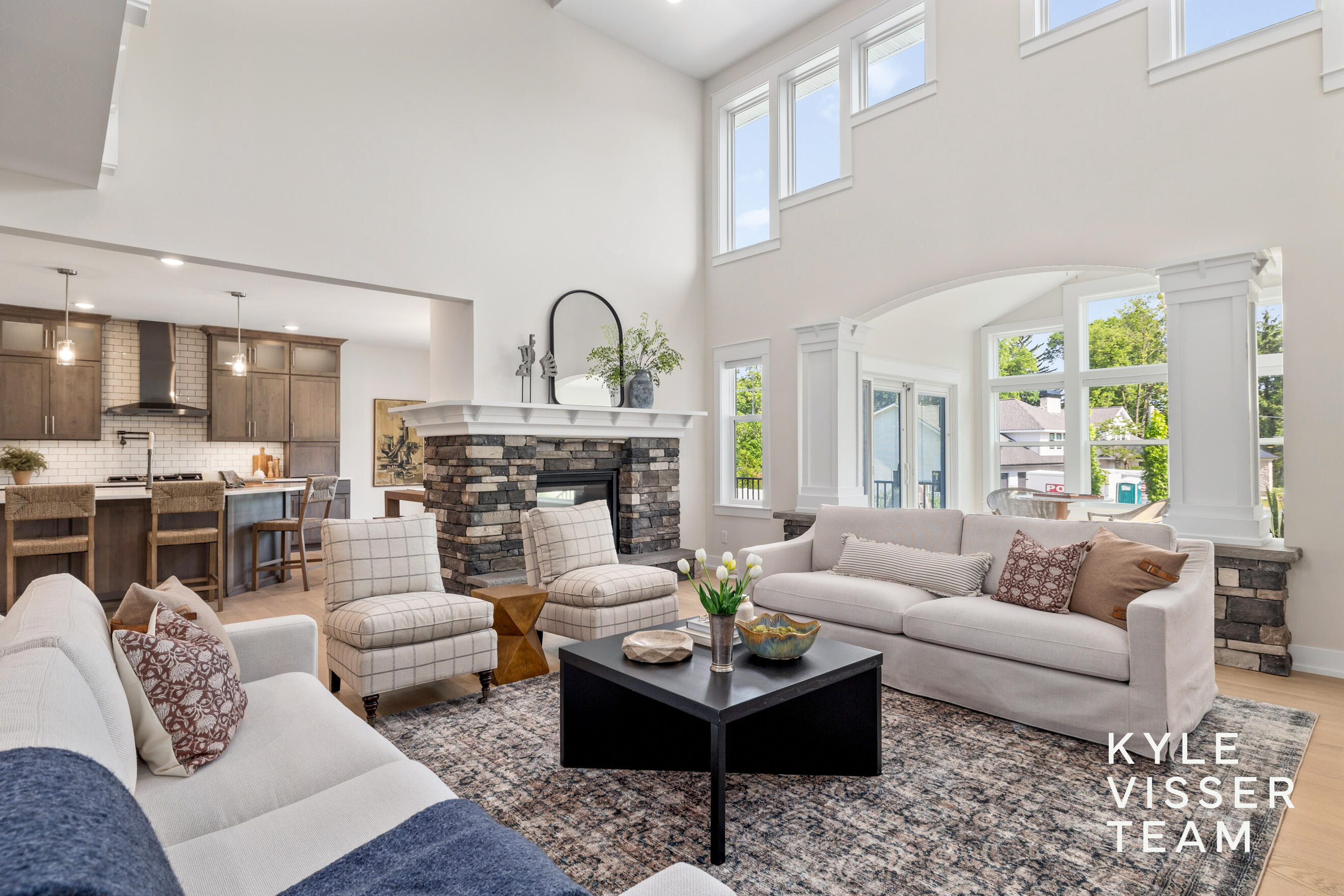 69 Lakeside Drive SE Grand Rapids MI 49506