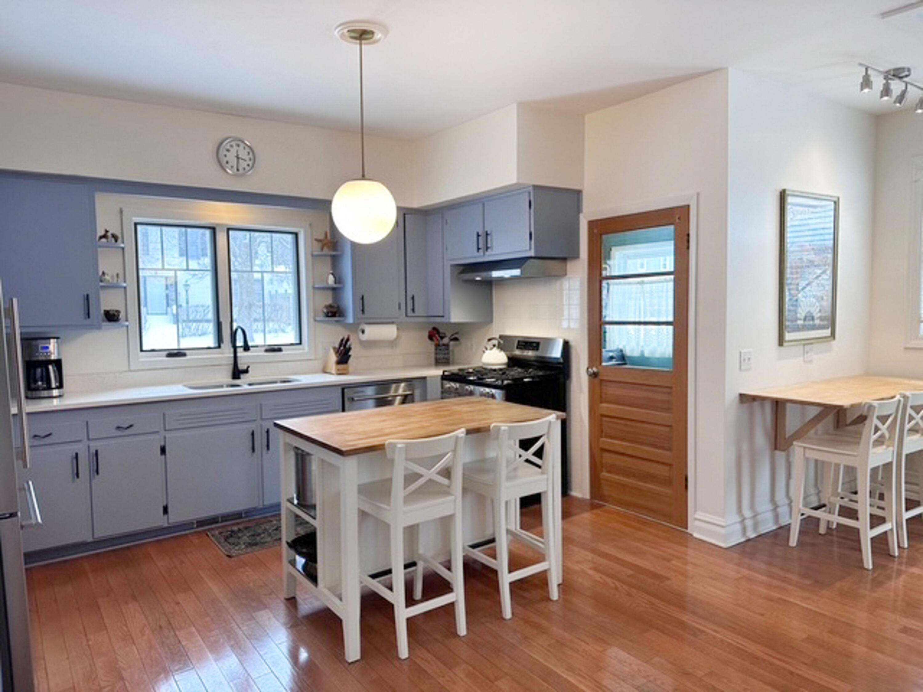 202 Oak Street South Haven MI 49090