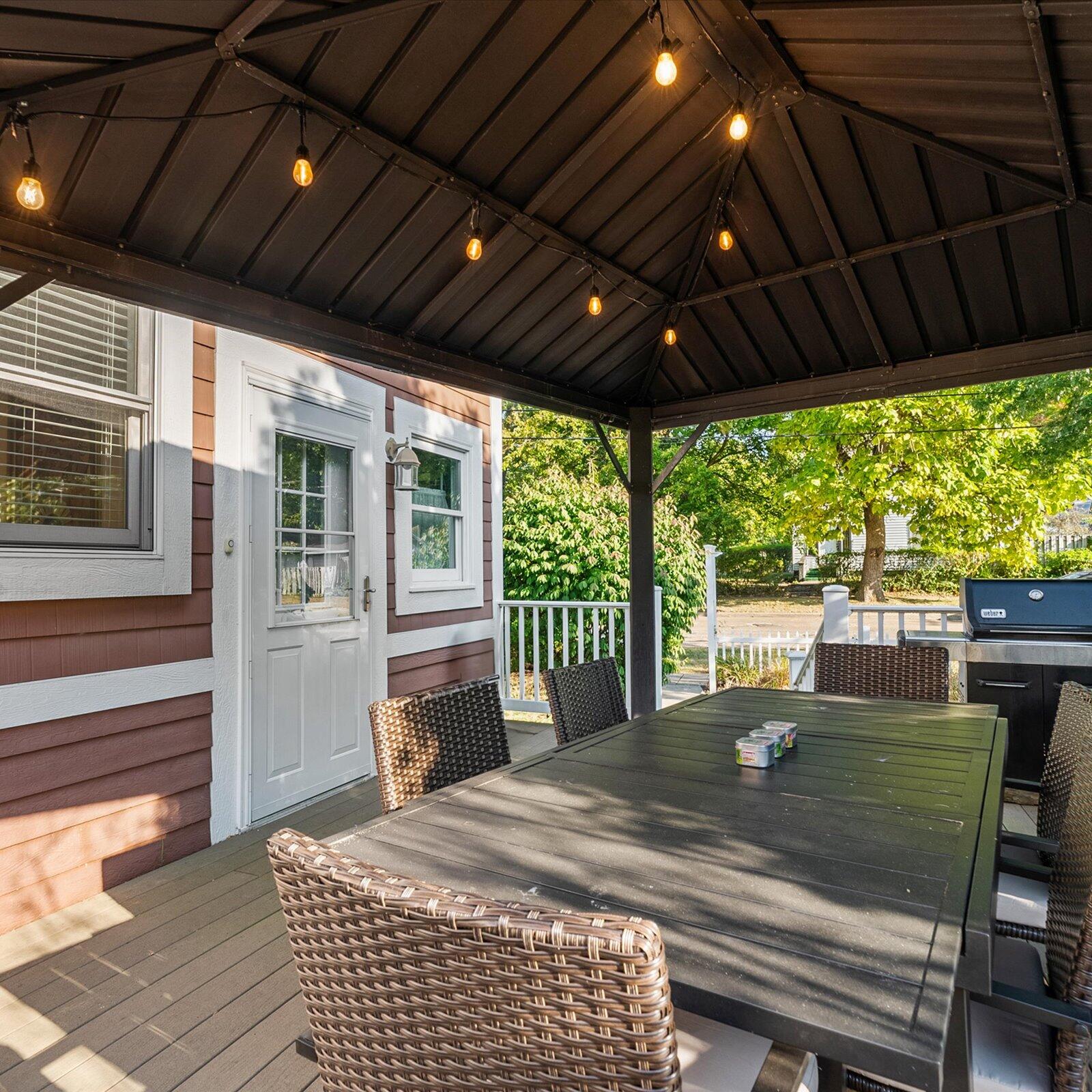 202 Oak Street South Haven MI 49090