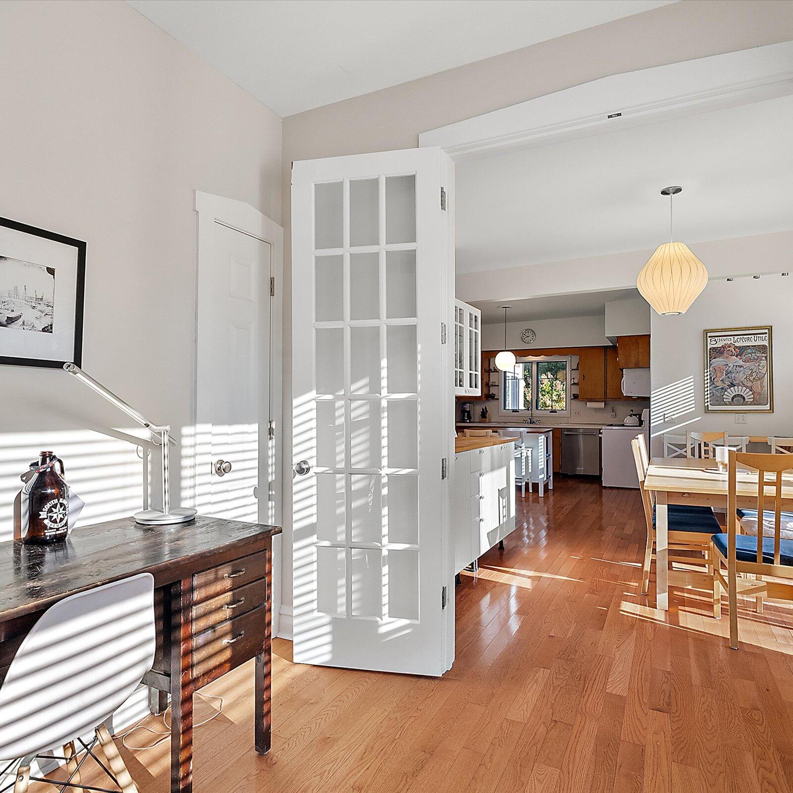 202 Oak Street South Haven MI 49090