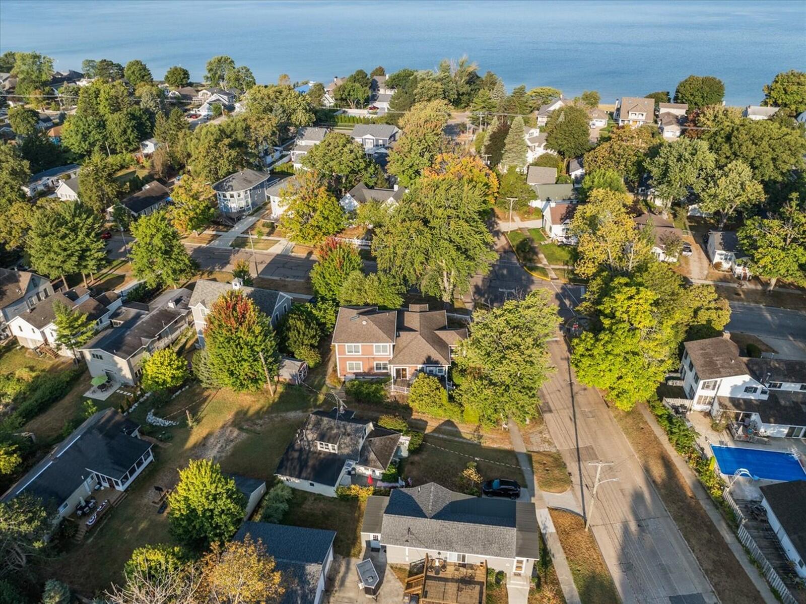 202 Oak Street South Haven MI 49090