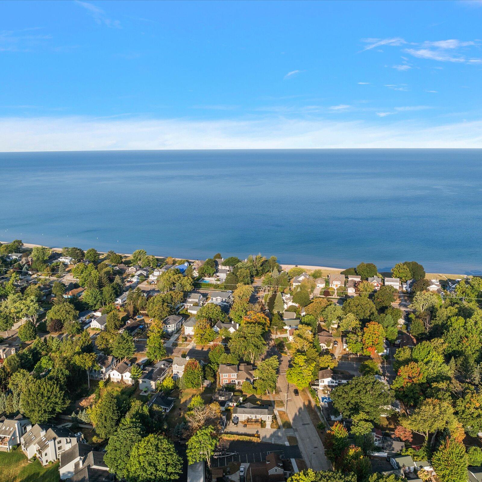 202 Oak Street South Haven MI 49090