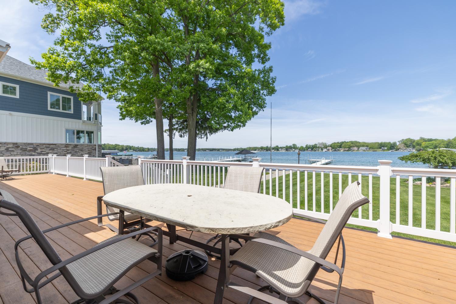 20518 Diamond Shores Drive Cassopolis MI 49031