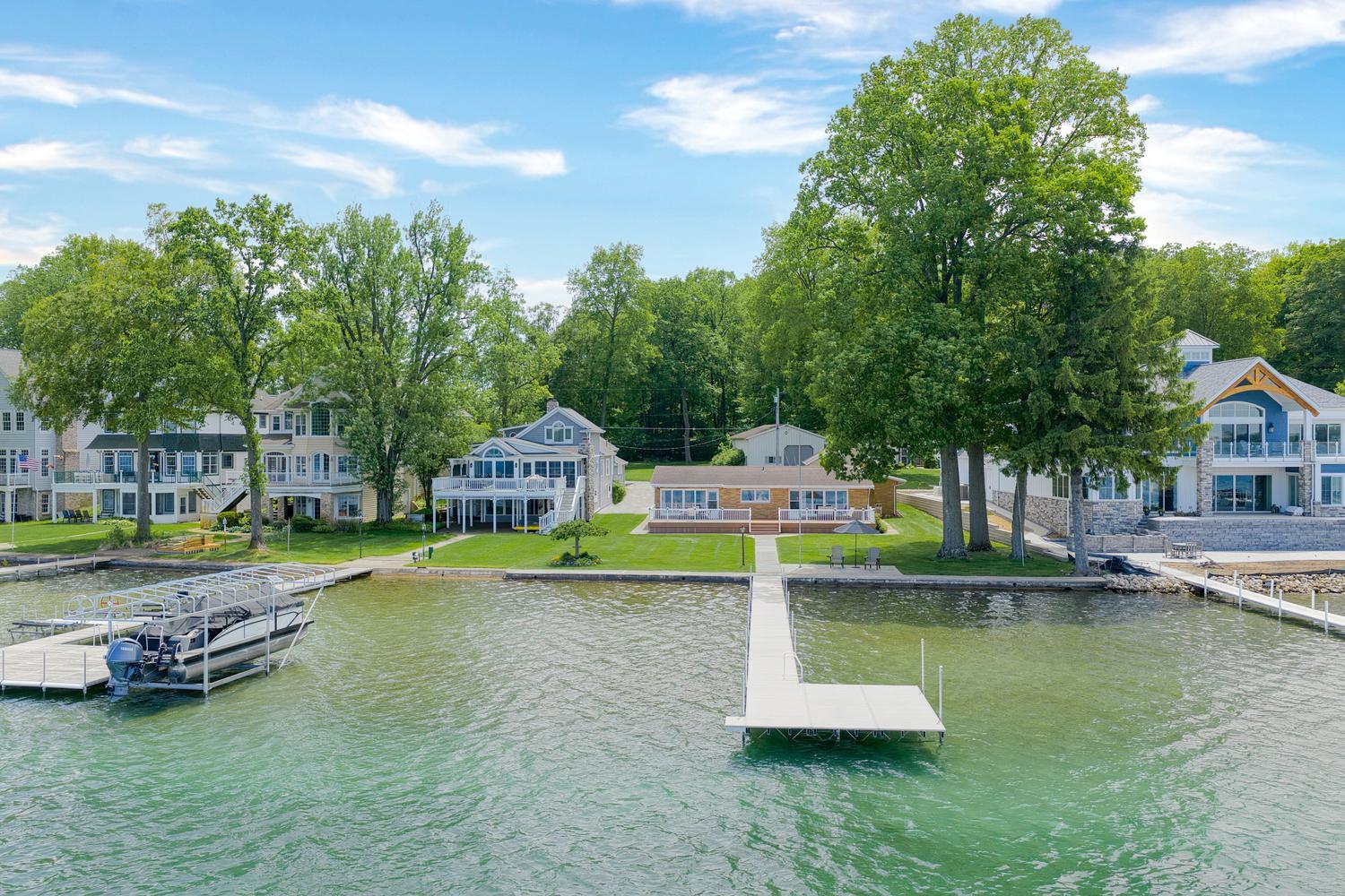20518 Diamond Shores Drive Cassopolis MI 49031