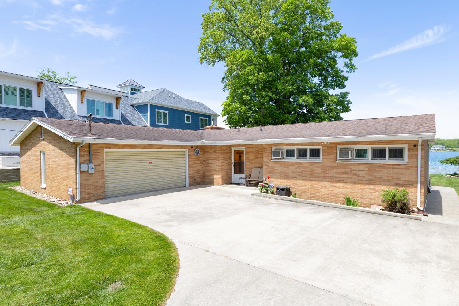 20518 Diamond Shores Drive Cassopolis MI 49031
