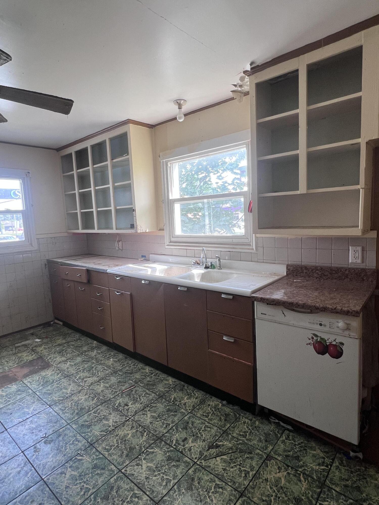 703 E Front Street Buchanan MI 49107