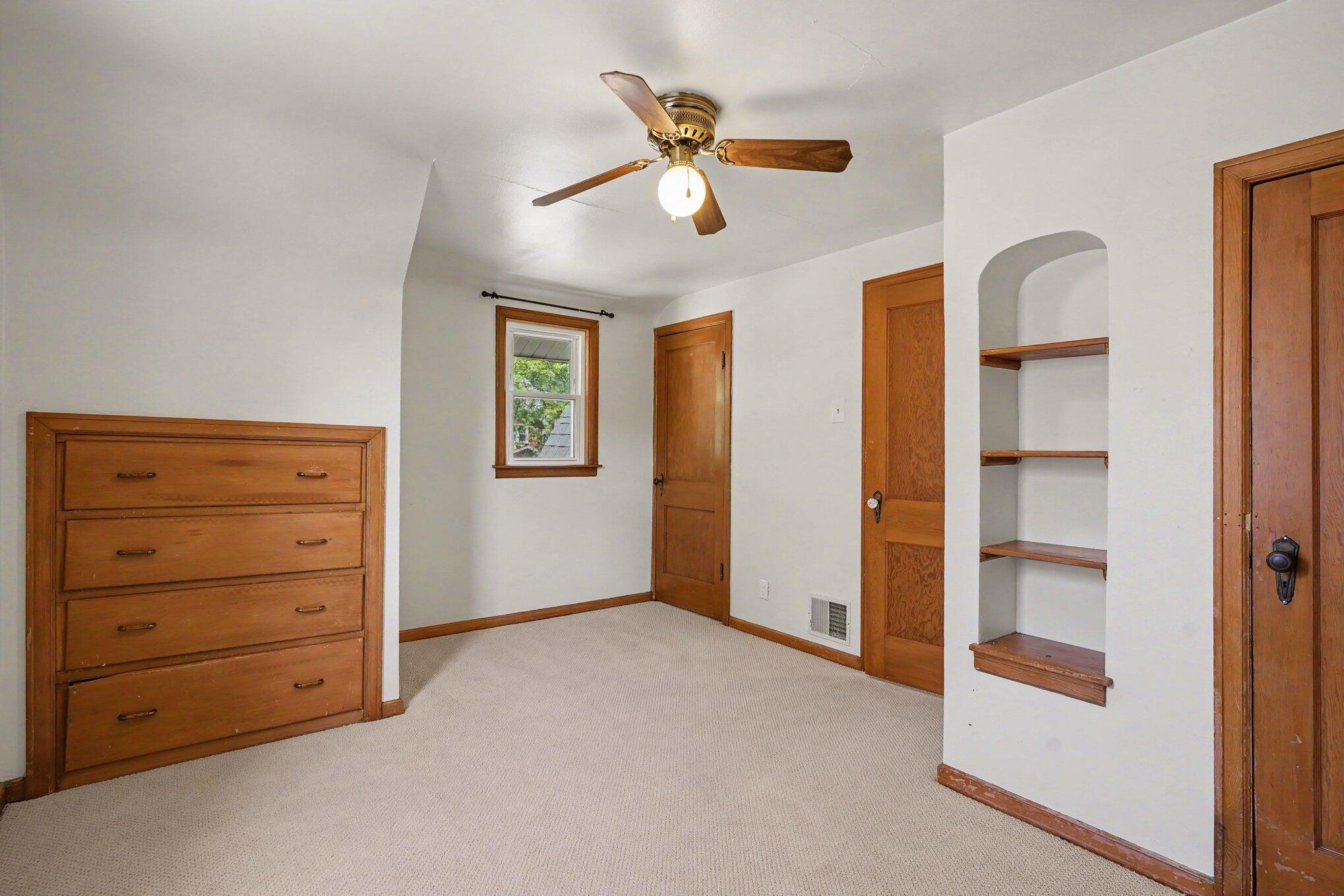 194 W 20th Street Holland MI 49423