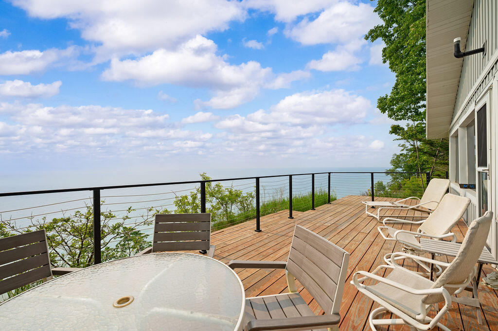 1140 Edgewater Terrace South Haven MI 49090