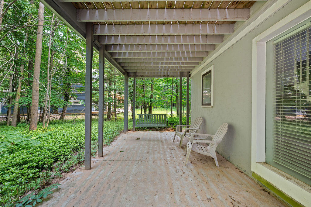 1140 Edgewater Terrace South Haven MI 49090