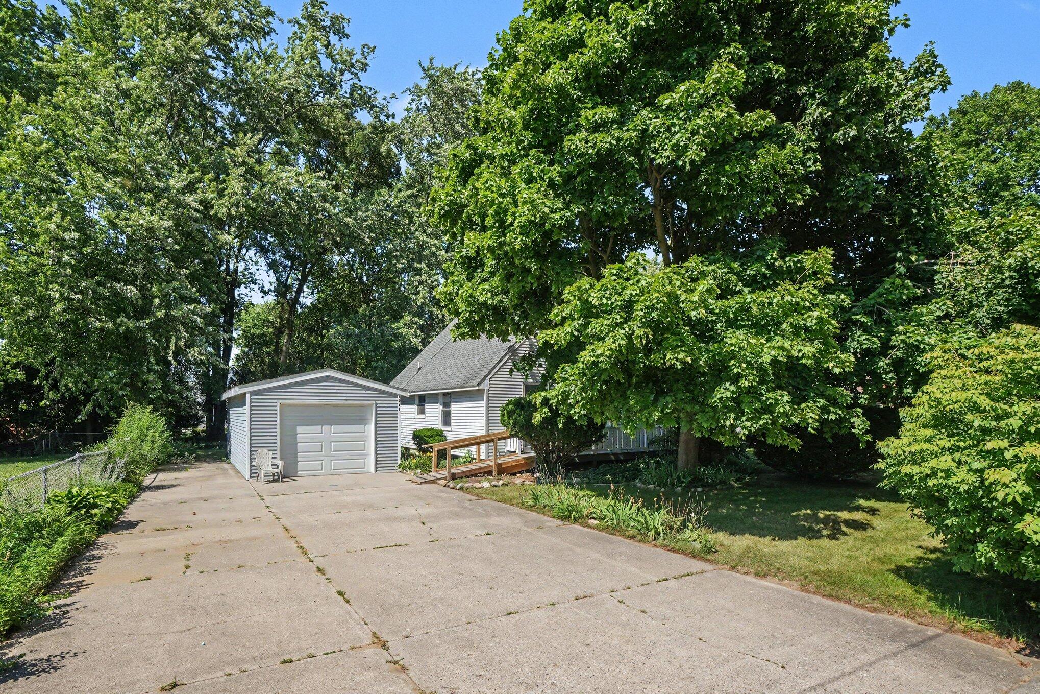 1611 Highland Street Holland MI 49423