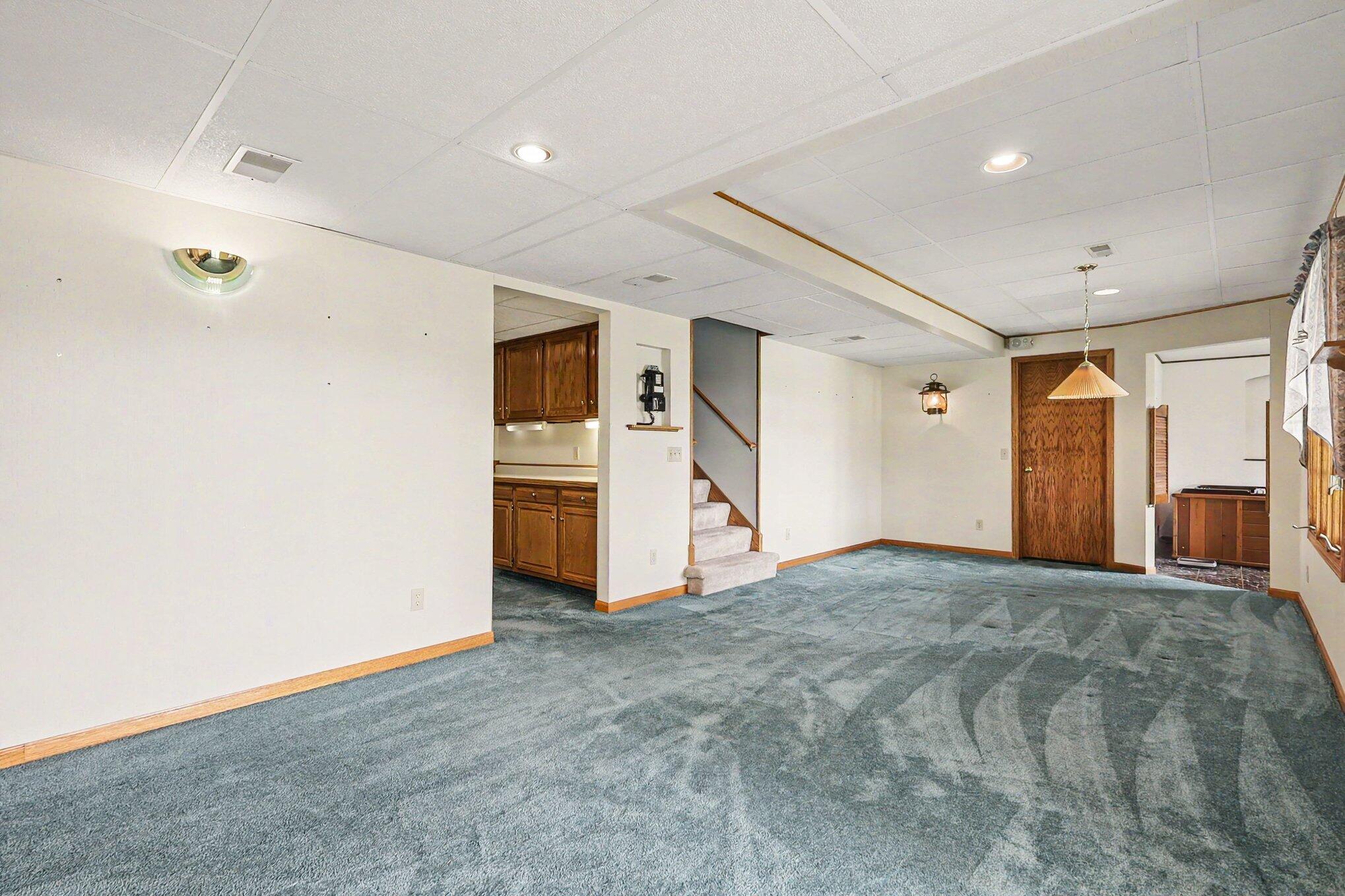 9112 Bluff Lake Street Zeeland MI 49464