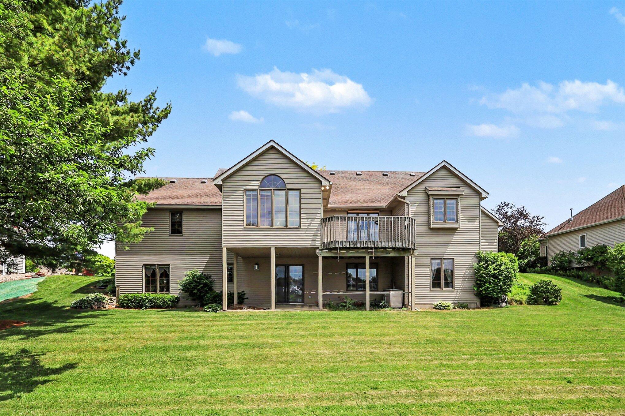 9112 Bluff Lake Street Zeeland MI 49464