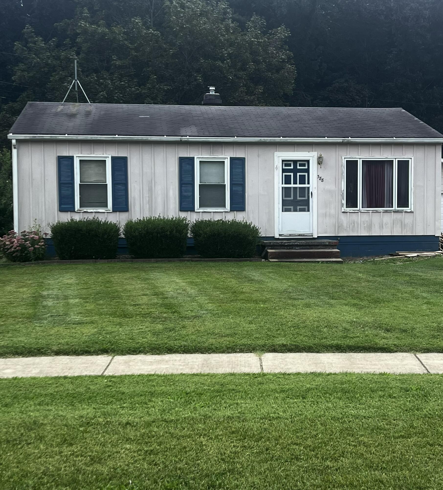 388 Cherry Street Coloma MI 49038