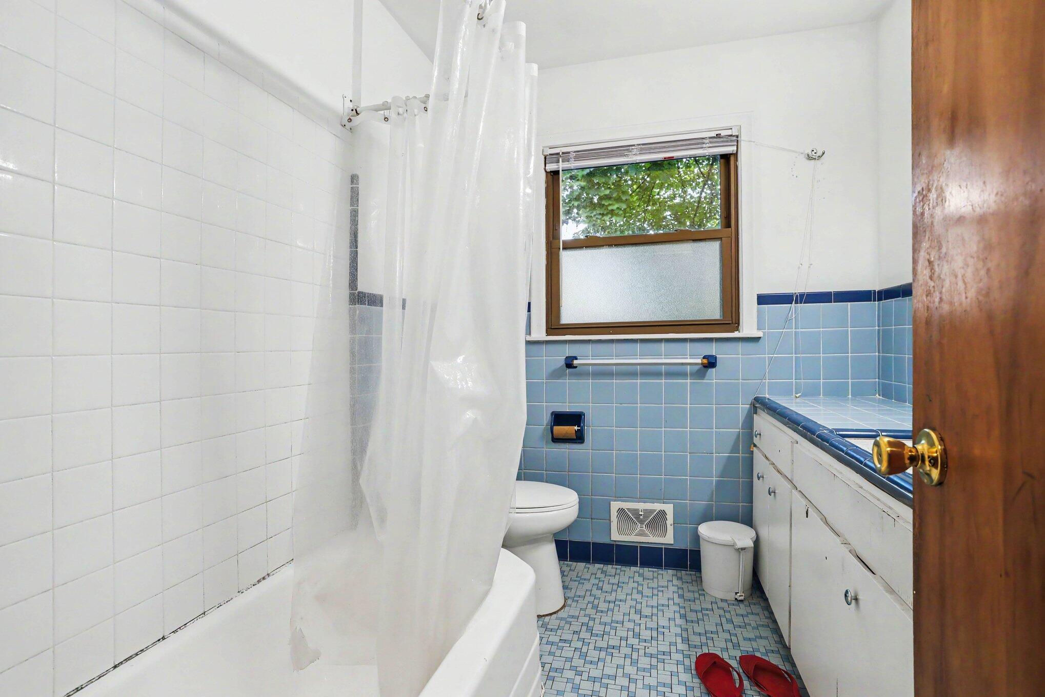 1021 Farrell Avenue Kalamazoo MI 49006