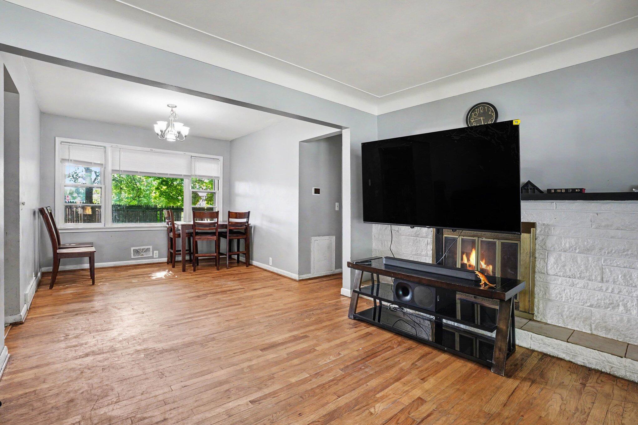 1021 Farrell Avenue Kalamazoo MI 49006