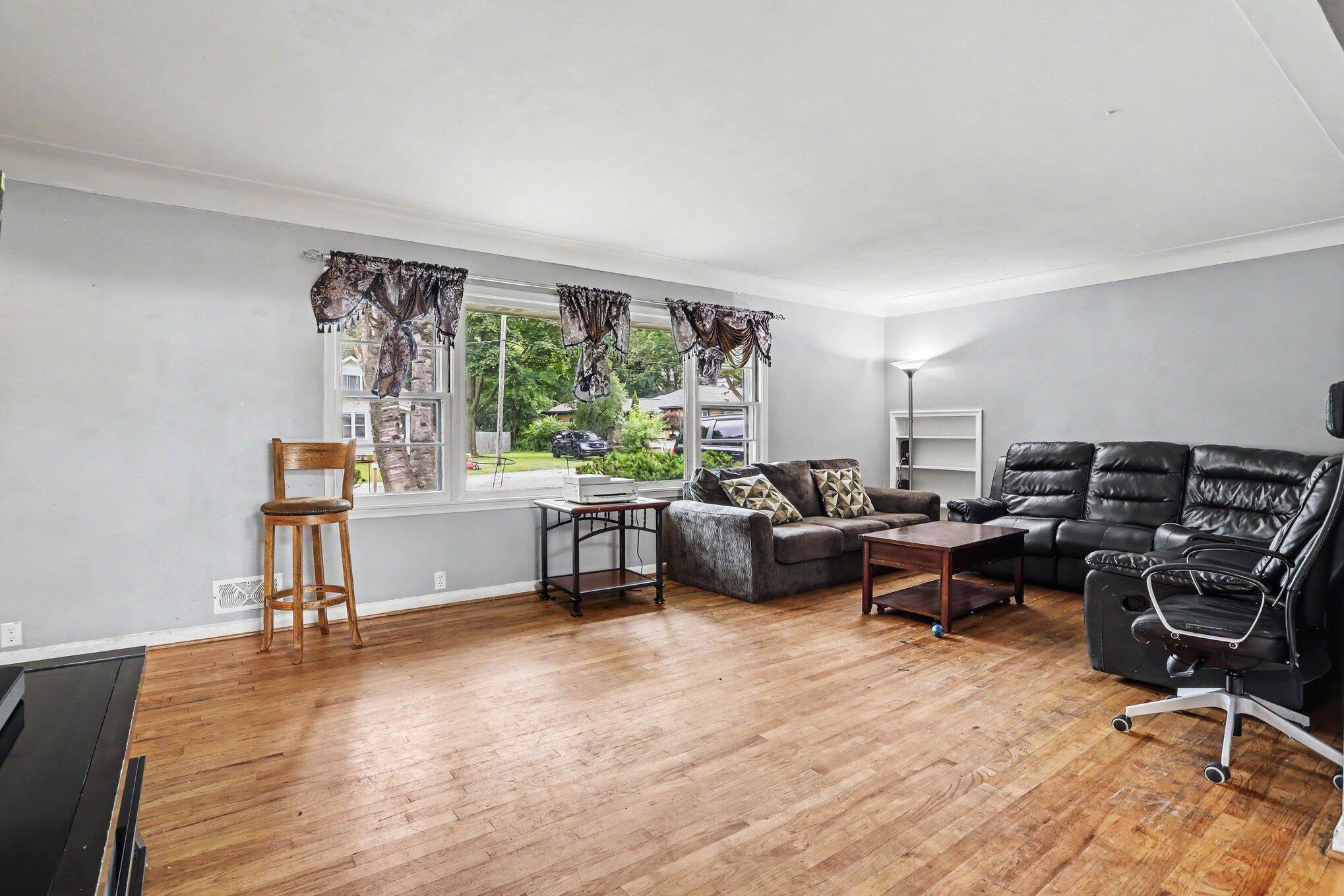 1021 Farrell Avenue Kalamazoo MI 49006