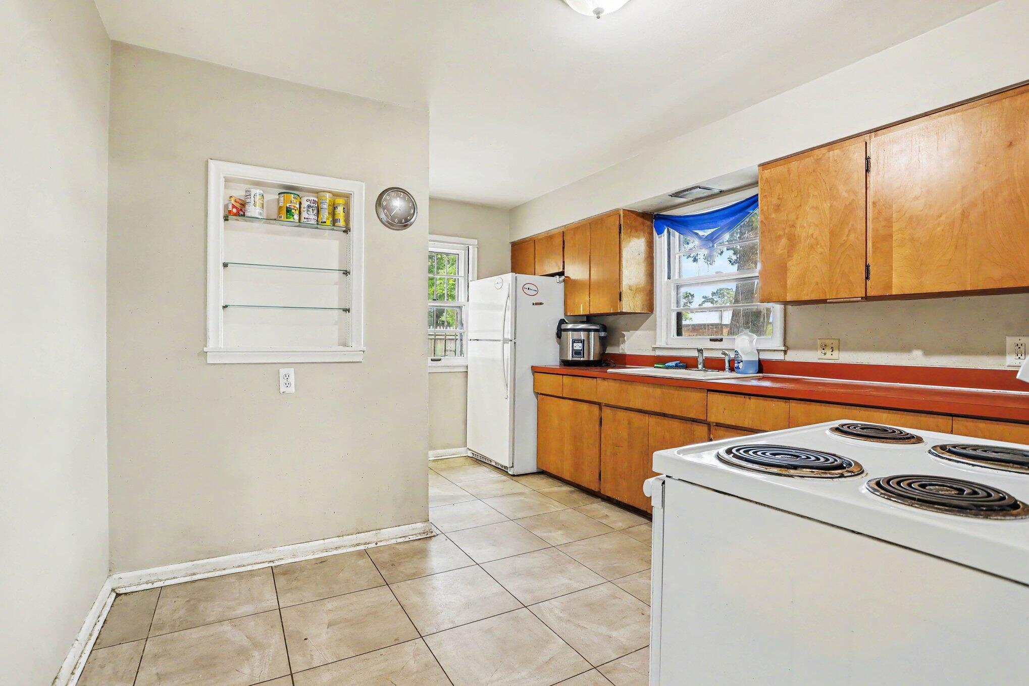 1021 Farrell Avenue Kalamazoo MI 49006