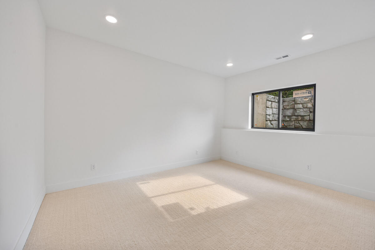 3245 Midland Drive SE Grand Rapids MI 49546