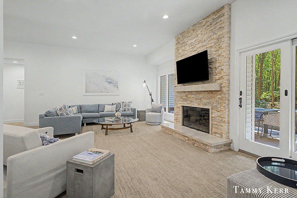 6934 Bendemeer Drive Fennville MI 49408