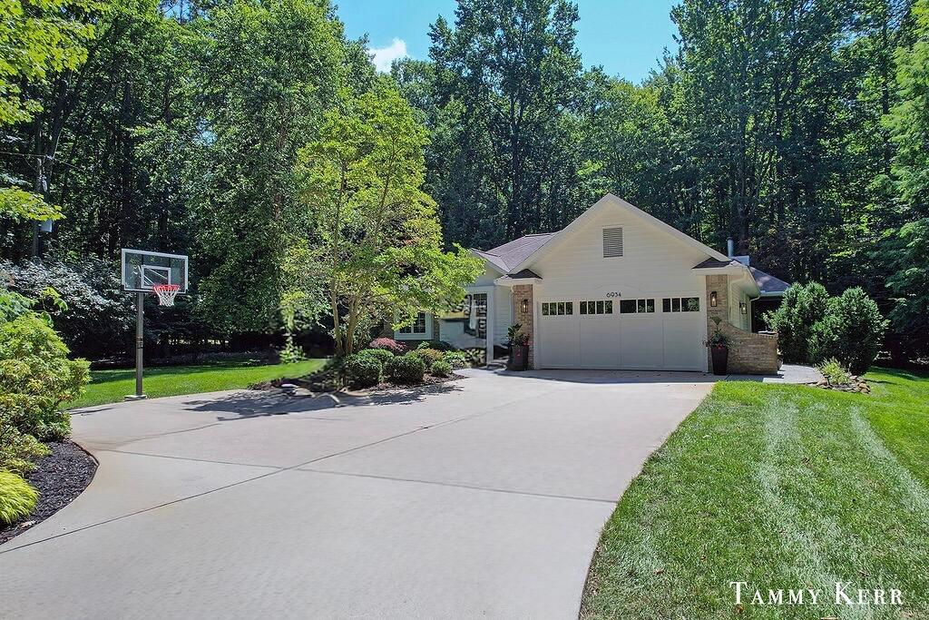 6934 Bendemeer Drive Fennville MI 49408