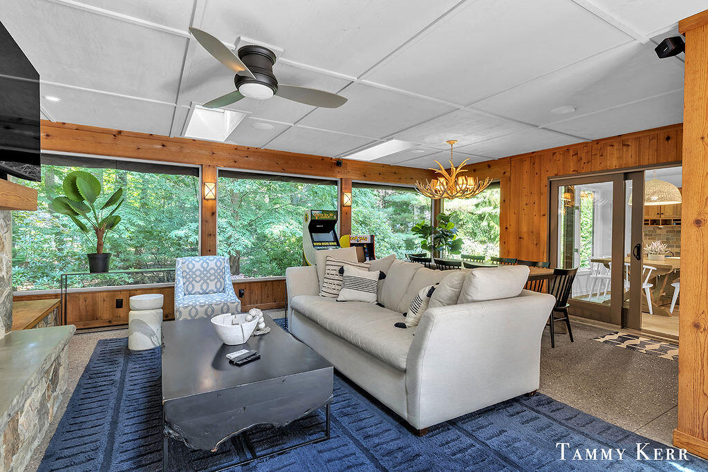 6934 Bendemeer Drive Fennville MI 49408