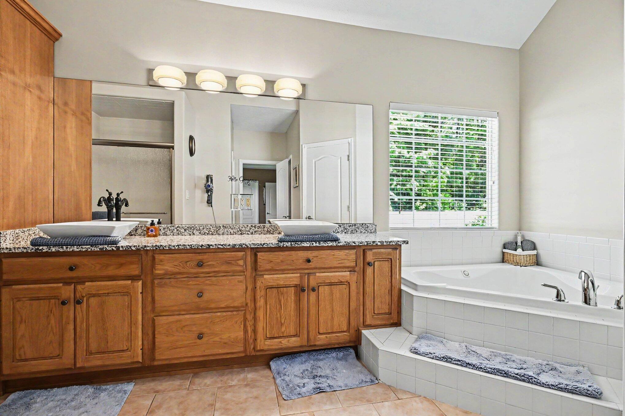 68995 Eagle Cove Court Edwardsburg MI 49112