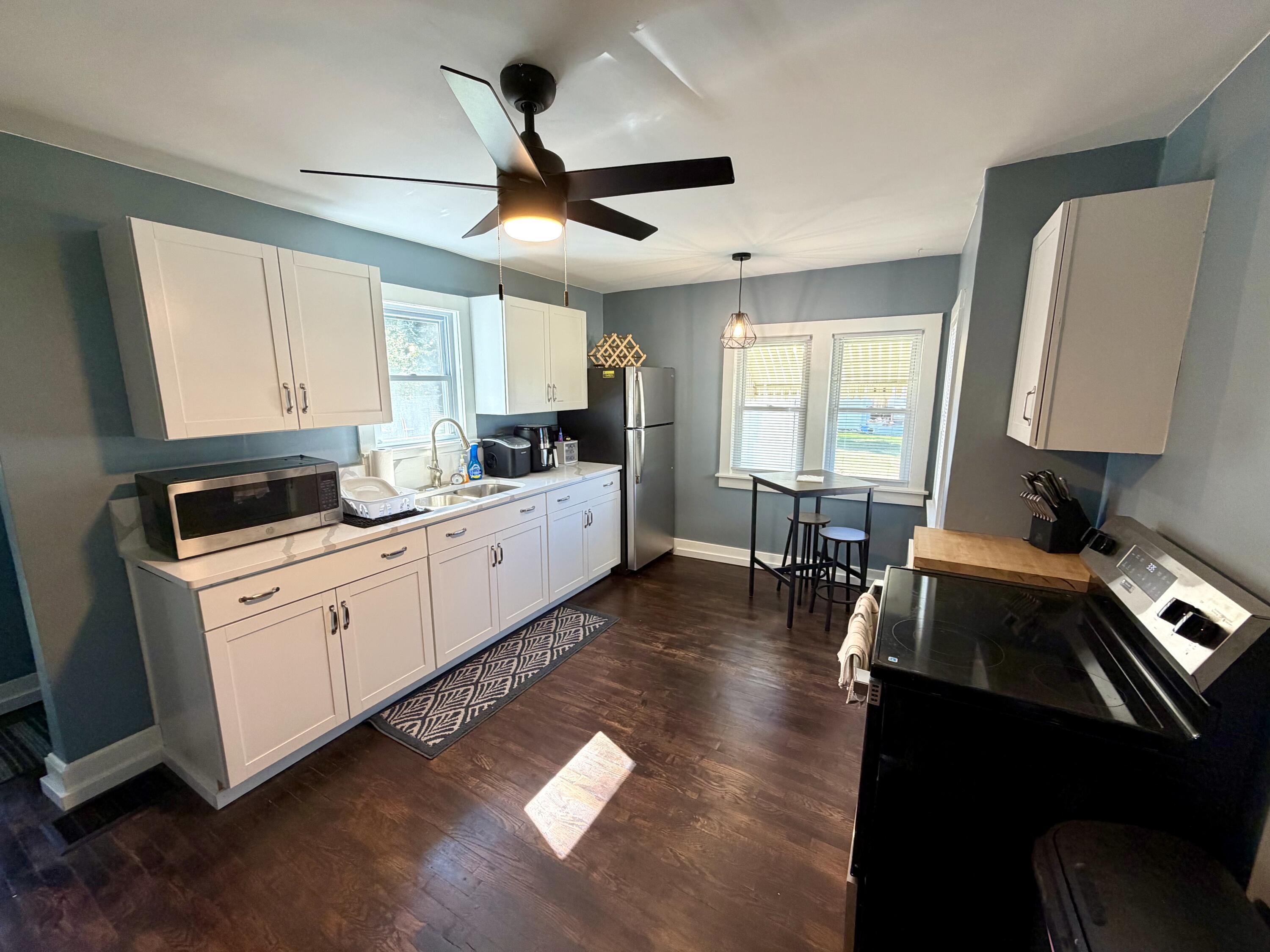 1681 Langeland Avenue Muskegon MI 49442