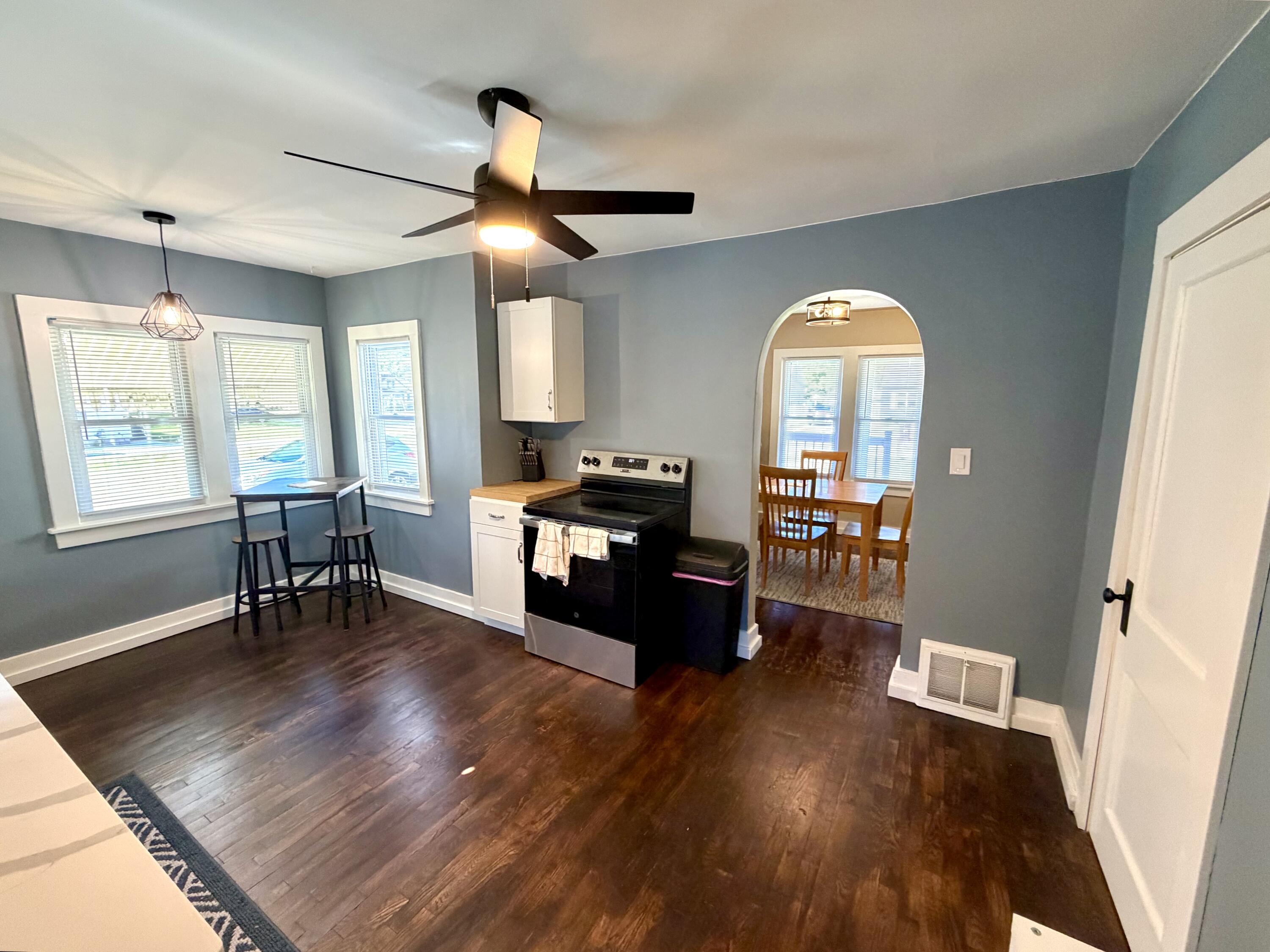 1681 Langeland Avenue Muskegon MI 49442