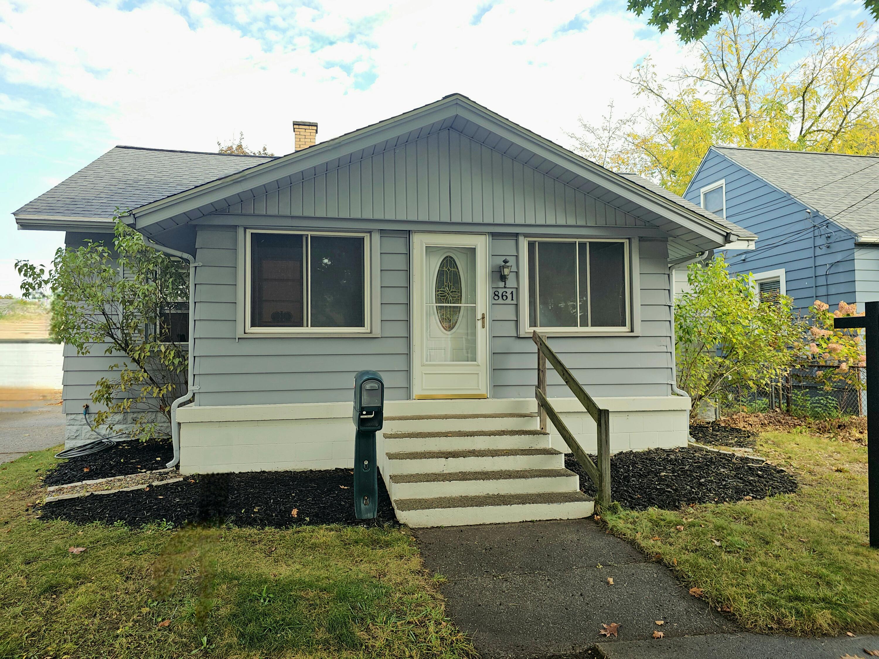 861 Aberdeen Street NE Grand Rapids MI 49505