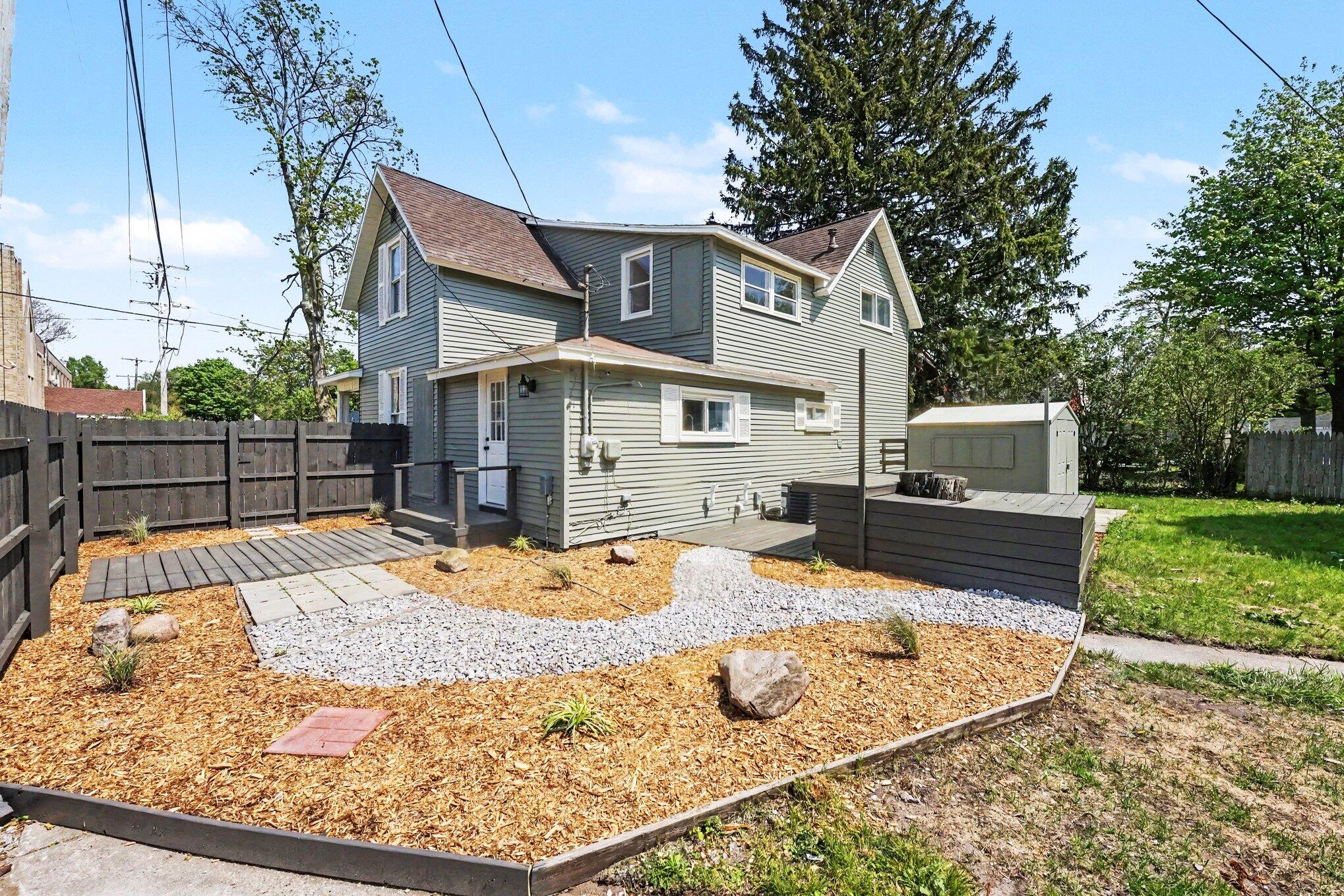 2269 Denmark Street Muskegon MI 49441