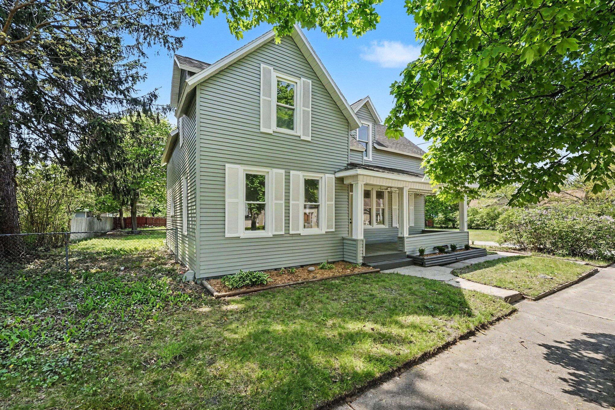 2269 Denmark Street Muskegon MI 49441