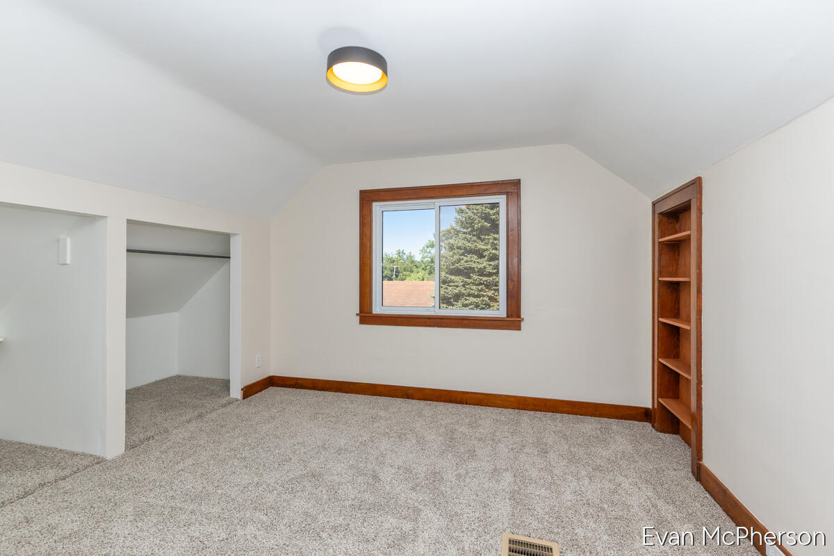 1705 Richmond Street NW Grand Rapids MI 49504