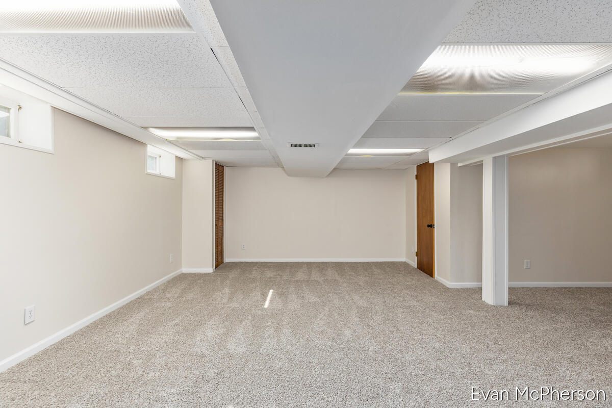 1705 Richmond Street NW Grand Rapids MI 49504