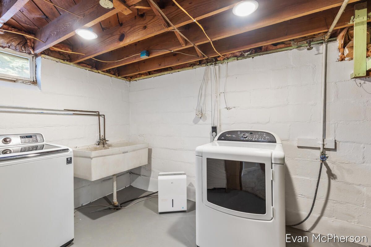 1705 Richmond Street NW Grand Rapids MI 49504