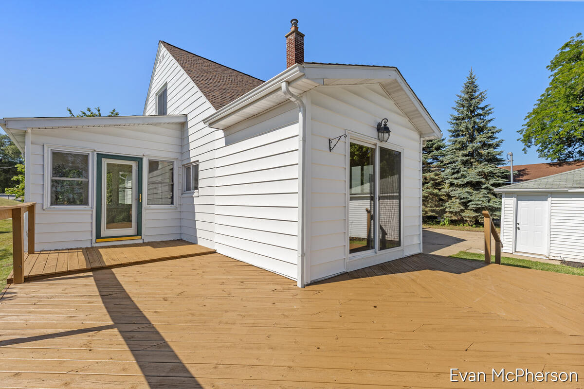 1705 Richmond Street NW Grand Rapids MI 49504