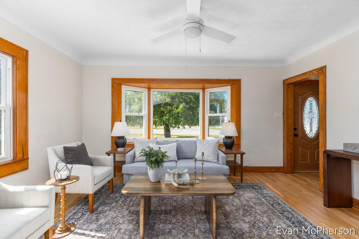 1705 Richmond Street NW Grand Rapids MI 49504