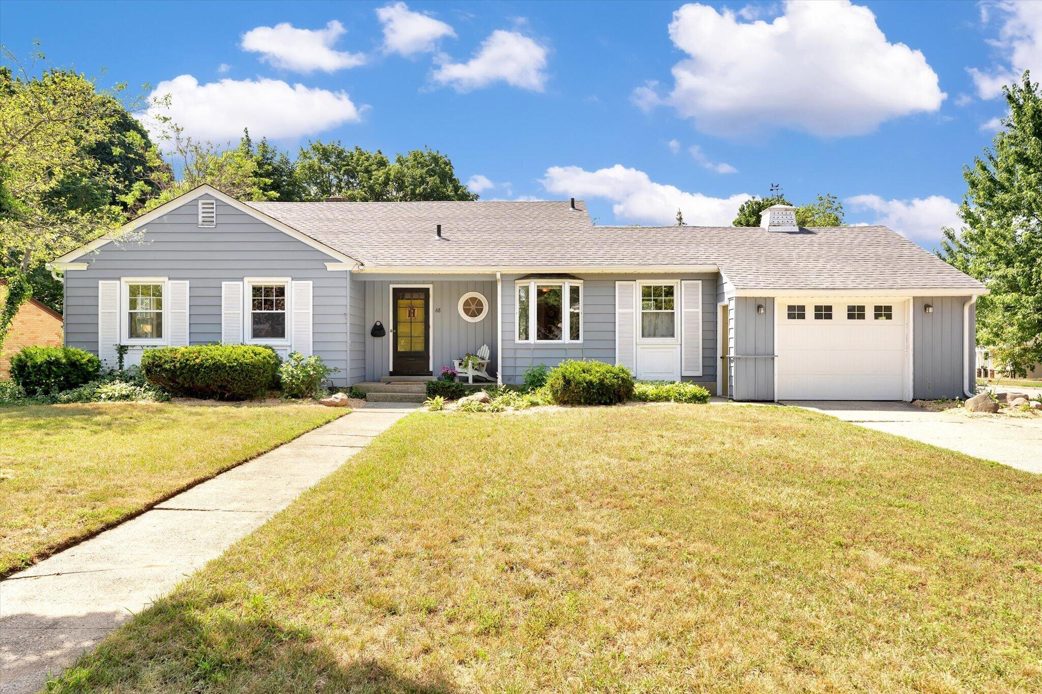 68 E 30th Street Holland MI 49423