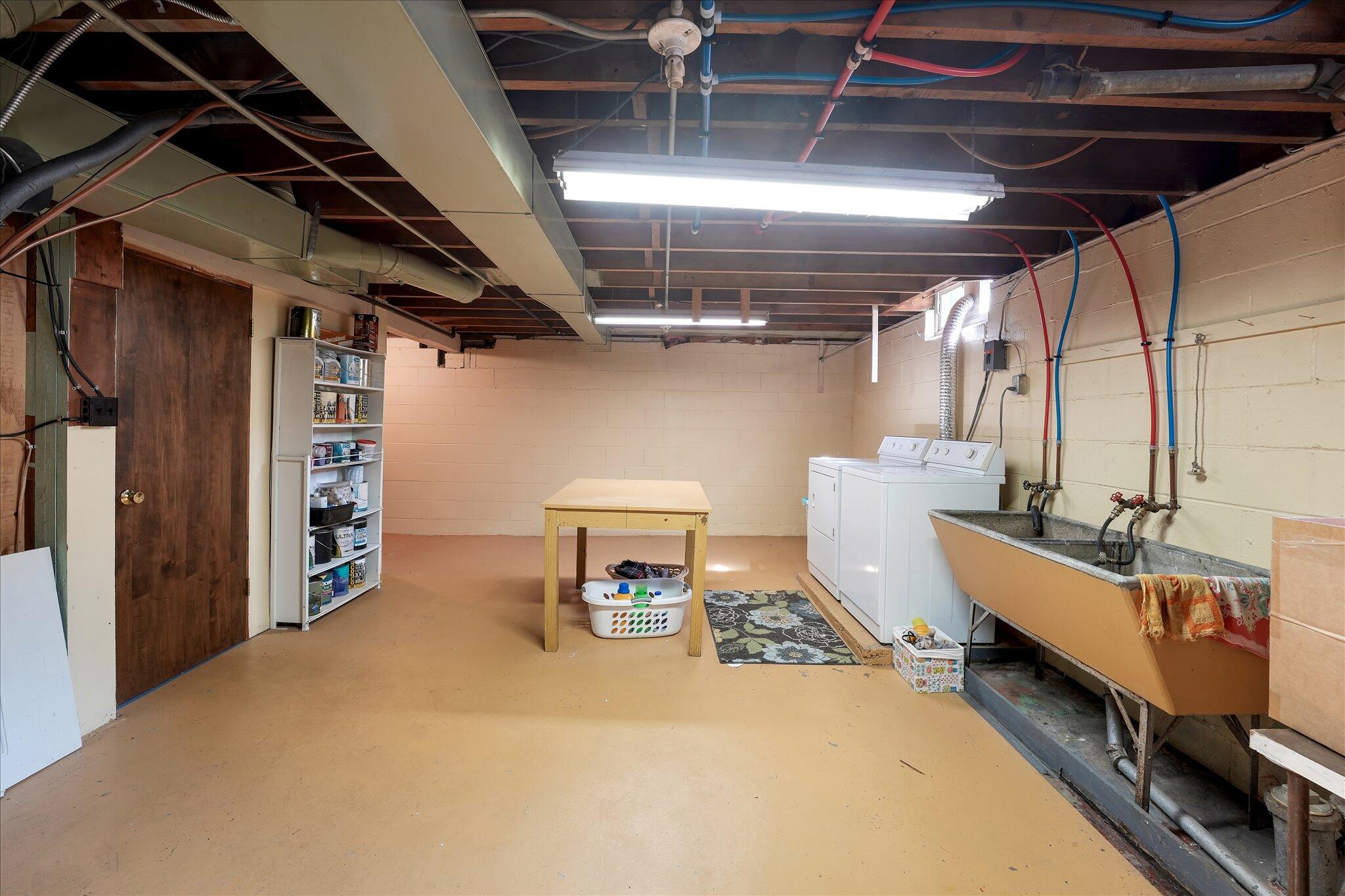 68 E 30th Street Holland MI 49423