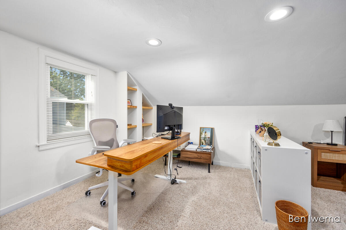 1629 Rossman Avenue SE Grand Rapids MI 49507