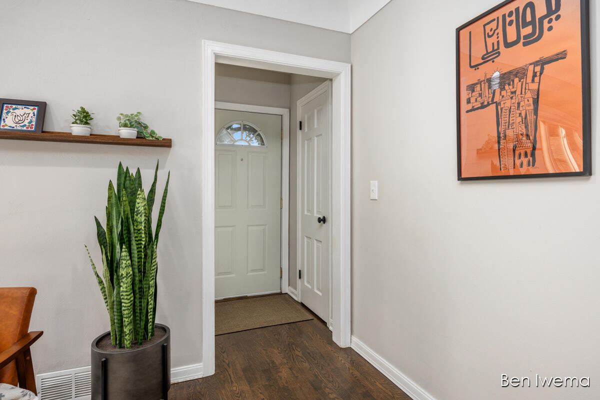 1629 Rossman Avenue SE Grand Rapids MI 49507