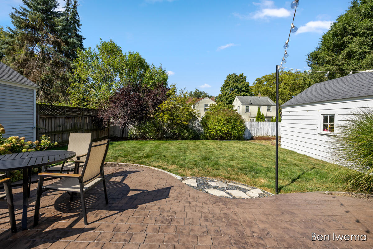 1629 Rossman Avenue SE Grand Rapids MI 49507